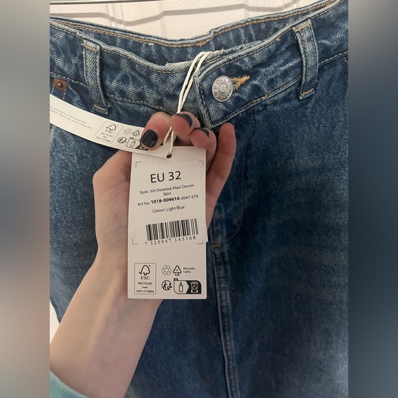 NA-KD Maxi Pencil Jean Skirt New with Tags EU 32 (US 0) - Picture 4 of 4